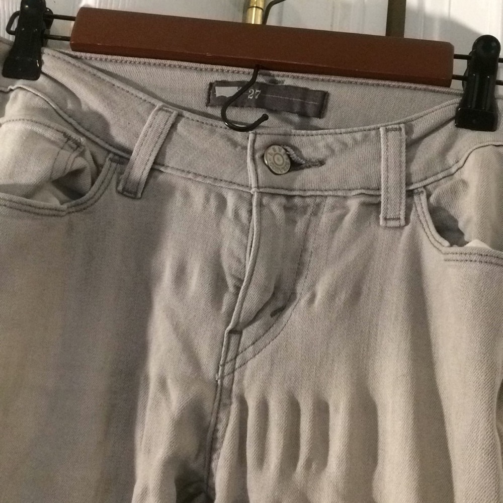 Levi grey jeans sz 27